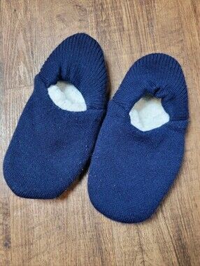 Fuzzy lined knit slippers